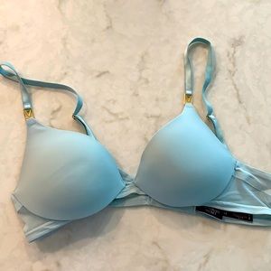 Victoria’s Secret Light blue push up bra 34B